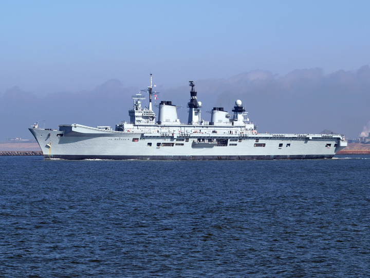 HMS Illustrious (R06) Photo Print - Port Amsterdam 2009 - Royal Navy Invincible Class Aircraft Carrier Hampshire Prints 6 x 4 No Frame No