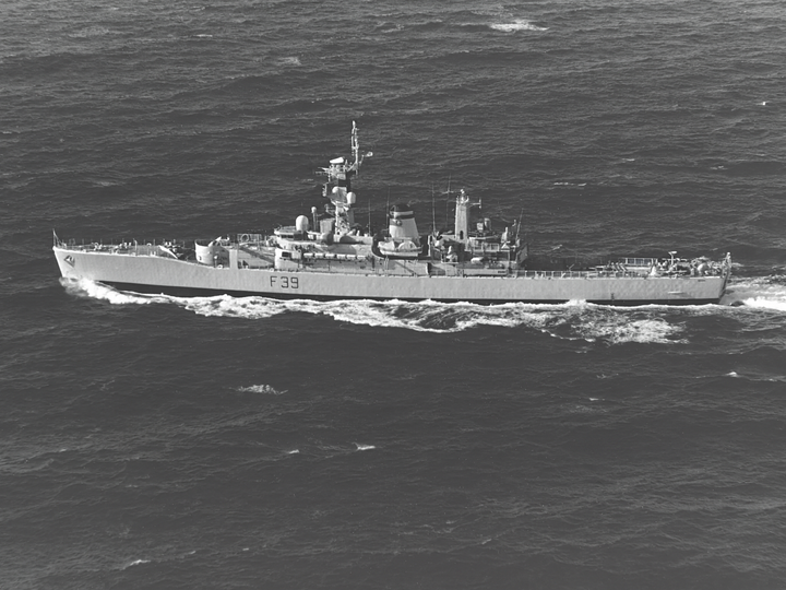 HMS Naiad (F39) Photo Print - Atlantic Sea 1978 - Royal Navy Leander Class Frigate Hampshire Prints 6 x 4 No Frame No
