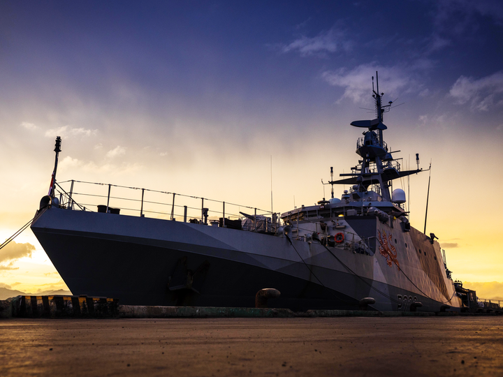 HMS Tamar P233 River Class Patrol Vessel August 2022 Photo Print - Posters, Prints, & Visual Artwork - by Hampshire Prints (image 1 of 9)