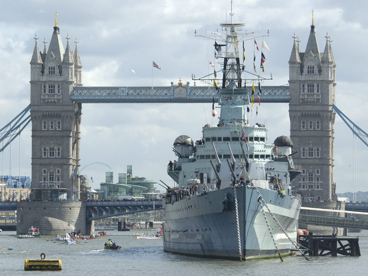 HMS Belfast (C35) Royal Navy Town Class Light Cruiser Tower Bridge London Photo Print Wall Art Decor Posters, Prints, & Visual Artwork Hampshire Prints 6 x 4 No Frame No