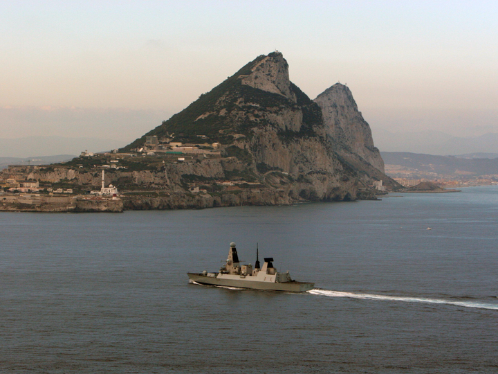 HMS Defender (D36) Photo Print - Gibraltar 2015 - Royal Navy Type 45 Destroyer Hampshire Prints 6 x 4 No Frame No
