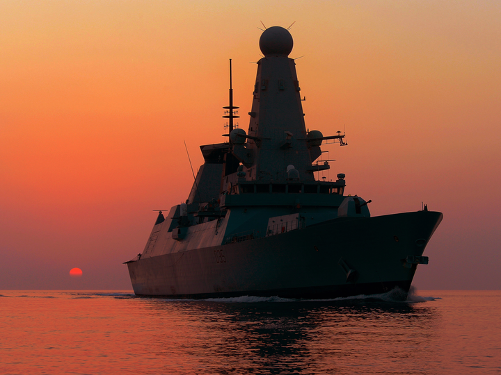 HMS Dragon (D35) Photo Print - Middle East 2013 - Royal Navy Type 45 Destroyer Hampshire Prints 6 x 4 No Frame No