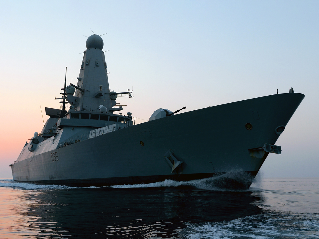 HMS Dragon (D35) Royal Navy Type 45 Destroyer Operation Kipion 2013 Photo Print Wall Art Decor Posters, Prints, & Visual Artwork Hampshire Prints 6 x 4 No Frame No