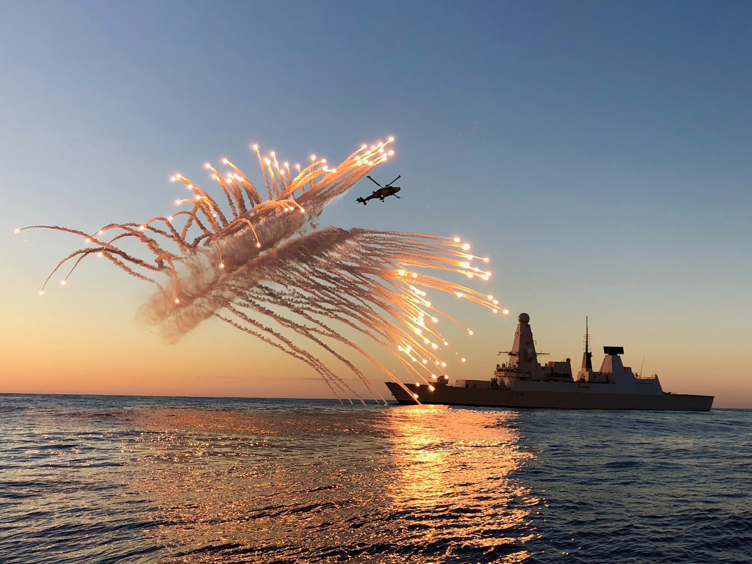 HMS Diamond (D34) Royal Navy Type 45 Destroyer With Flares 2018 Photo Print Wall Art Decor Posters, Prints, & Visual Artwork Hampshire Prints 6 x 4 No Frame No