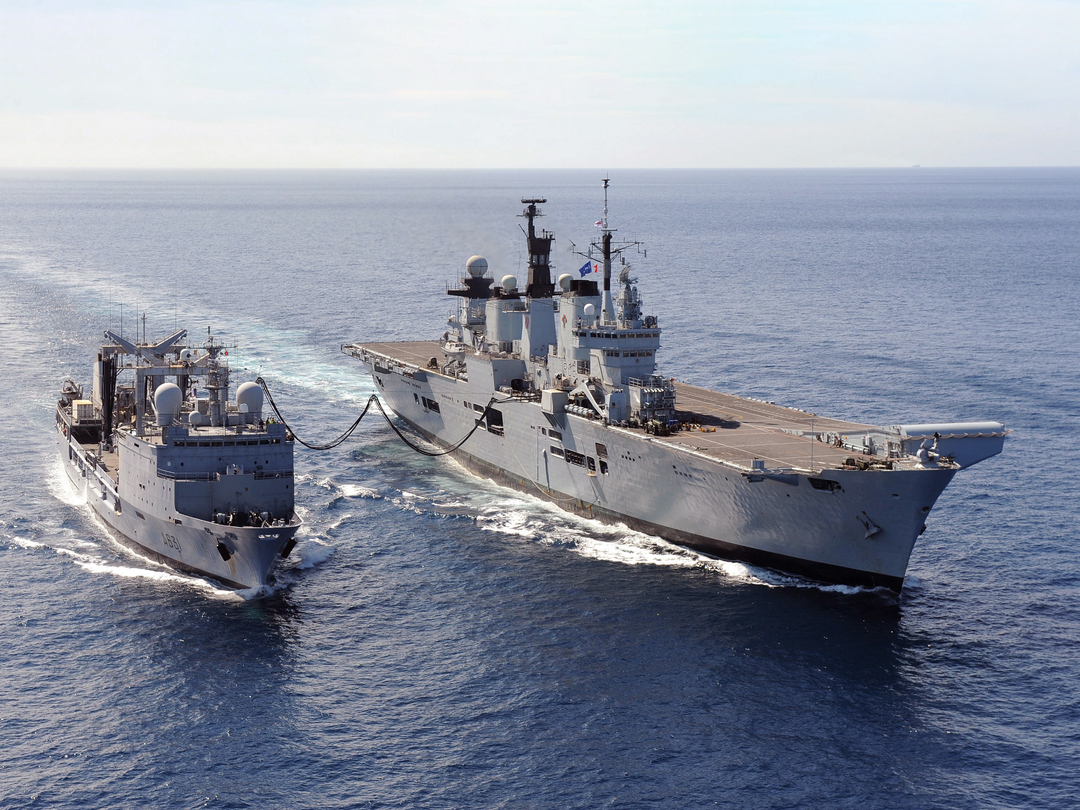 HMS Illustrious (R06) Photo Print - RAS 2013 - Royal Navy Invincible Class Aircraft Carrier Hampshire Prints 6 x 4 No Frame No