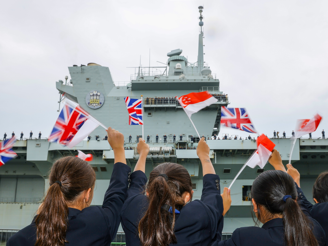 HMS Prince of Wales (R09) Photo Print - Singapore Welcome 2025 - Royal Navy Queen Elizabeth Class Aircraft Carrier Hampshire Prints 6 x 4 No Frame No