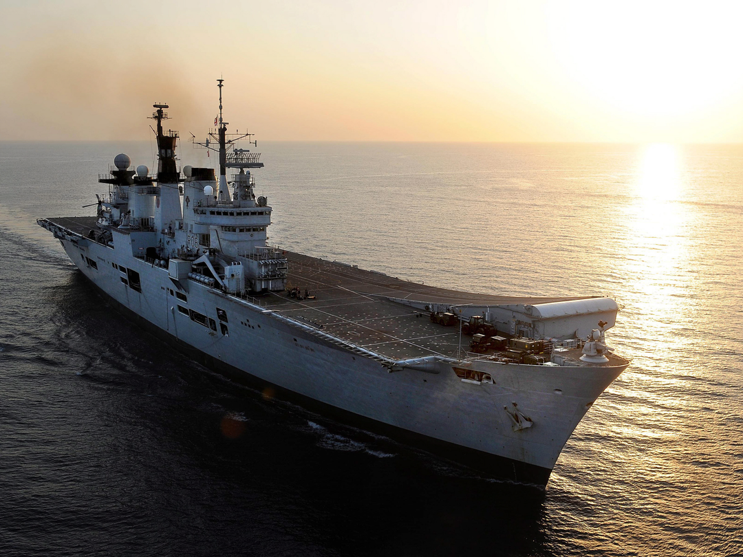 HMS Illustrious (R06) Photo Print - At Sunset 2013 - Royal Navy Invincible Class Aircraft Carrier Hampshire Prints 6 x 4 No Frame No