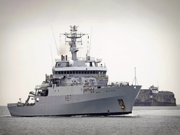 HMS Echo (H87) Royal Navy Echo Class Survey Vessel Spitbank 2006 Photo Print Wall Art Decor Posters, Prints, & Visual Artwork Hampshire Prints 6 x 4 No Frame No