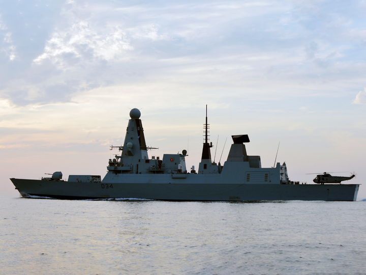 HMS Diamond (D34) Royal Navy Type 45 Destroyer Port Side Silhouette 2012 Photo Print Wall Art Decor Posters, Prints, & Visual Artwork Hampshire Prints 6 x 4 No Frame No