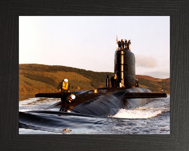 HMS Resolution S22 Resolution Class Submarine 1993 Photo Print - Posters, Prints, & Visual Artwork - by Hampshire Prints (image 3 of 9)