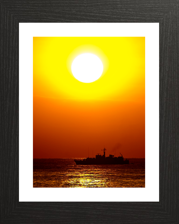 HMS Pembroke M107 Sandown Class Minehunter December 2010 Photo Print - Posters, Prints, & Visual Artwork - by Hampshire Prints (image 2 of 9)