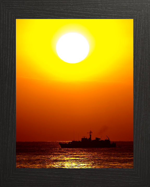 HMS Pembroke M107 Sandown Class Minehunter December 2010 Photo Print - Posters, Prints, & Visual Artwork - by Hampshire Prints (image 3 of 9)