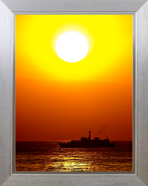HMS Pembroke M107 Sandown Class Minehunter December 2010 Photo Print - Posters, Prints, & Visual Artwork - by Hampshire Prints (image 7 of 9)
