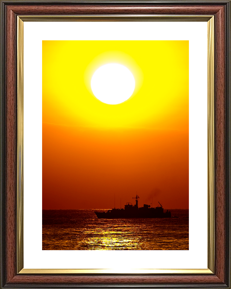 HMS Pembroke M107 Sandown Class Minehunter December 2010 Photo Print - Posters, Prints, & Visual Artwork - by Hampshire Prints (image 8 of 9)