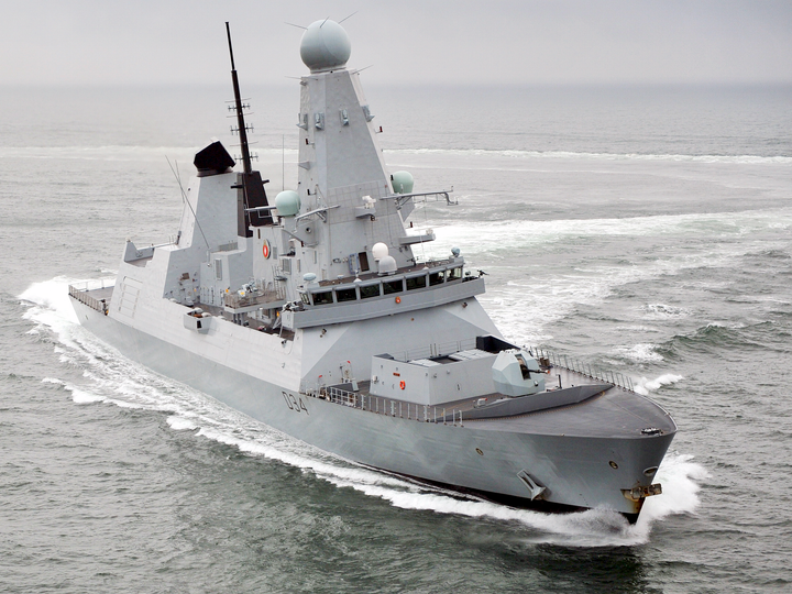 HMS Diamond (D34) Royal Navy Type 45 Destroyer Underway 2011 Photo Print Wall Art Decor Posters, Prints, & Visual Artwork Hampshire Prints 6 x 4 No Frame No