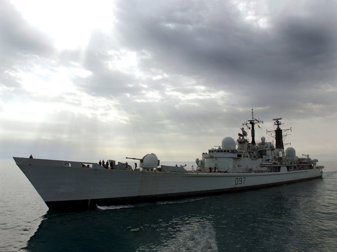 HMS Edinburgh (D97) Royal Navy Type 42 Destroyer Operation Telic 2003 Photo Print Wall Art Decor Posters, Prints, & Visual Artwork Hampshire Prints 6 x 4 No Frame No