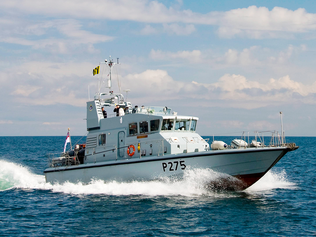 HMS Raider P275 Archer Class P2000 Patrol Vessel June 2009 Photo Print - Posters, Prints, & Visual Artwork - by Hampshire Prints (image 1 of 9)
