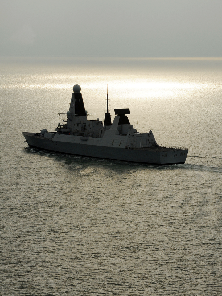 HMS Daring (D32) Royal Navy Type 45 Destroyer At Sunset 2010 Photo Print Wall Art Decor Posters, Prints, & Visual Artwork Hampshire Prints 6 x 4 No Frame No