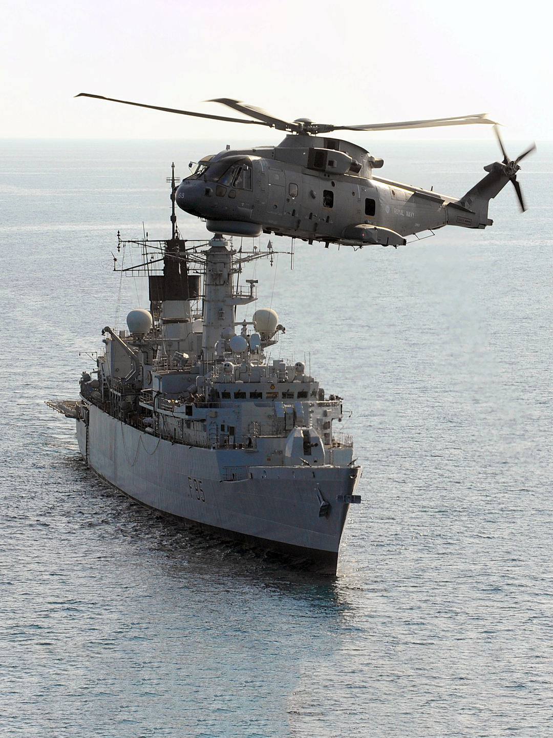 HMS Cumberland (F85) Photo Print - With Merlin 2009 - Royal Navy Type 22 Frigate Hampshire Prints 6 x 4 No Frame No