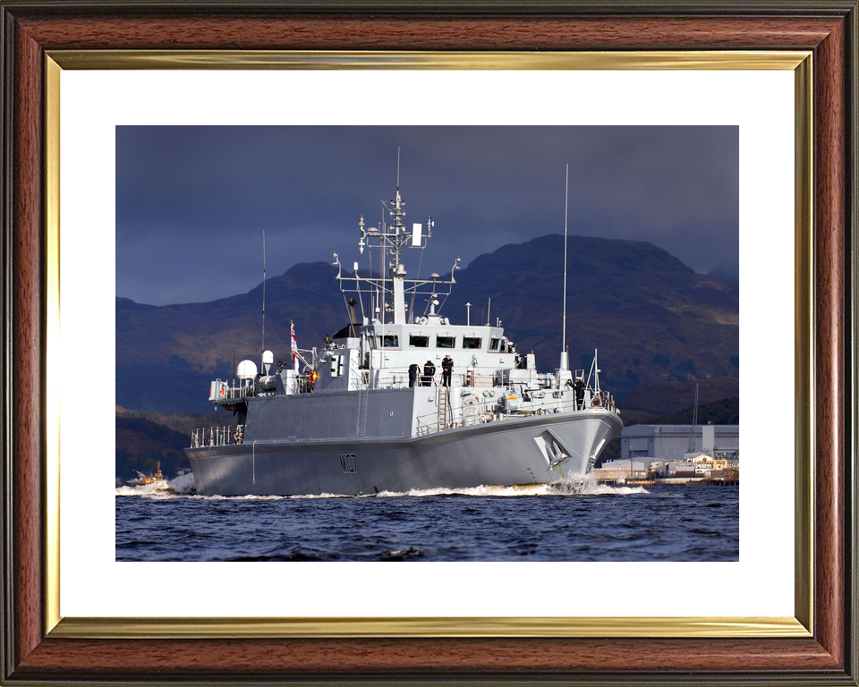 HMS Pembroke M107 Sandown Class Minehunter October 2008 Photo Print - Posters, Prints, & Visual Artwork - by Hampshire Prints (image 8 of 9)