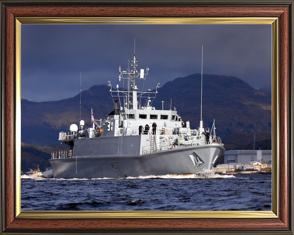 HMS Pembroke M107 Sandown Class Minehunter October 2008 Photo Print - Posters, Prints, & Visual Artwork - by Hampshire Prints (image 9 of 9)