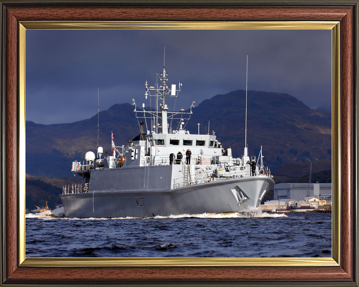 HMS Pembroke M107 Sandown Class Minehunter October 2008 Photo Print - Posters, Prints, & Visual Artwork - by Hampshire Prints (image 9 of 9)
