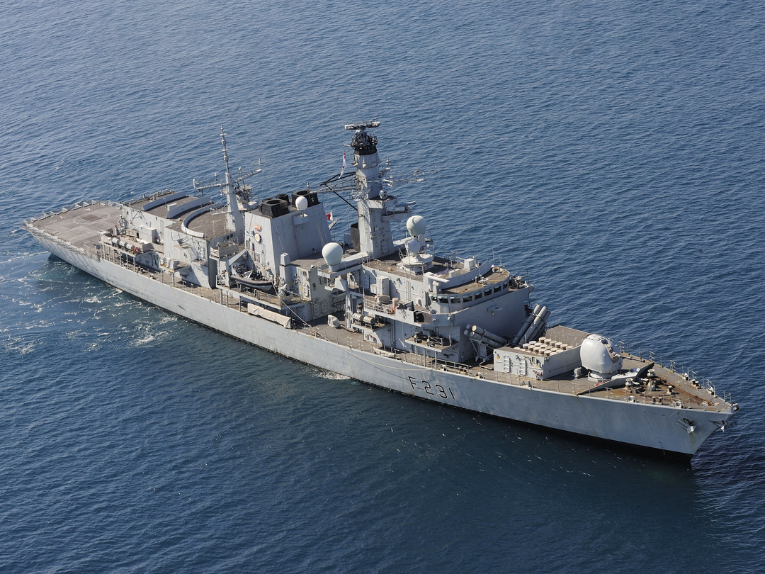 HMS Argyll (F231) Royal Navy Type 23 Frigate Starboard View 2004 Wall Art Naval Photo Print Decor Posters, Prints, & Visual Artwork Hampshire Prints 6 x 4 No Frame No