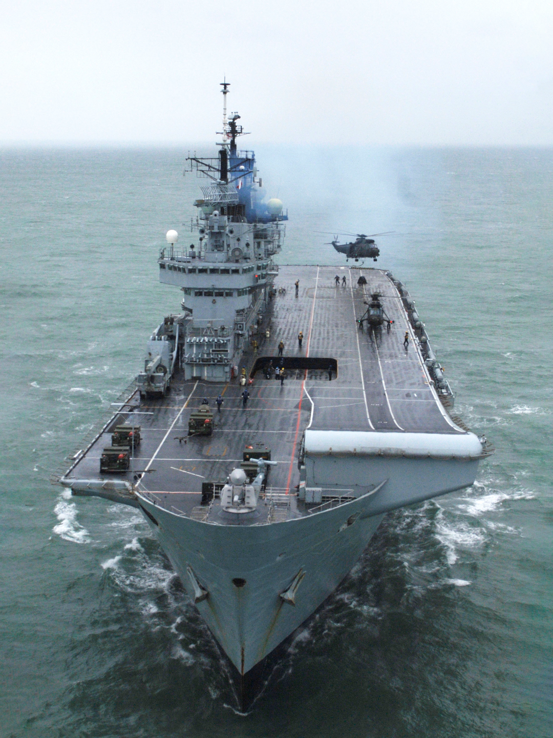 HMS Illustrious (R06) Photo Print - Bow View 2009 - Royal Navy Invincible Class Aircraft Carrier Hampshire Prints 6 x 4 No Frame No
