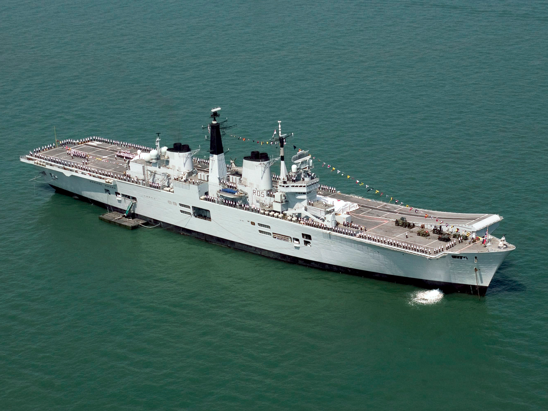 HMS Invincible (R05) Photo Print - Trafalgar 200 - Royal Navy Invincible Class Aircraft Carrier Hampshire Prints 6 x 4 No Frame No