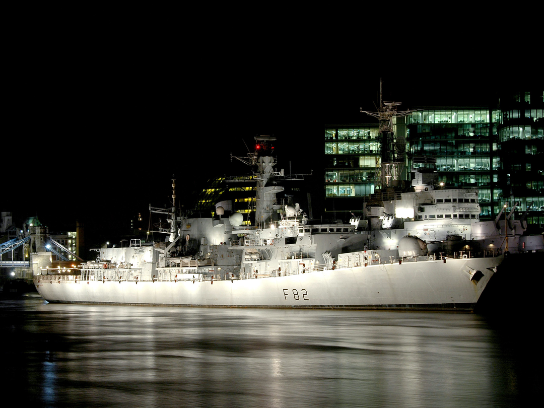 HMS Somerset (F82) Photo Print - Floodlit London 2006 - Royal Navy Type 23 Frigate Hampshire Prints 6 x 4 No Frame No