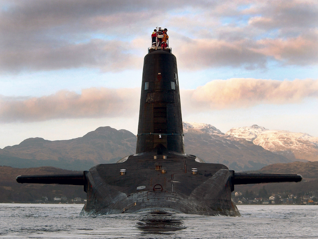HMS Victorious (S29) Photo Print - Faslane 2005 - Royal Navy Vanguard Class Submarine Hampshire Prints 6 x 4 No Frame No