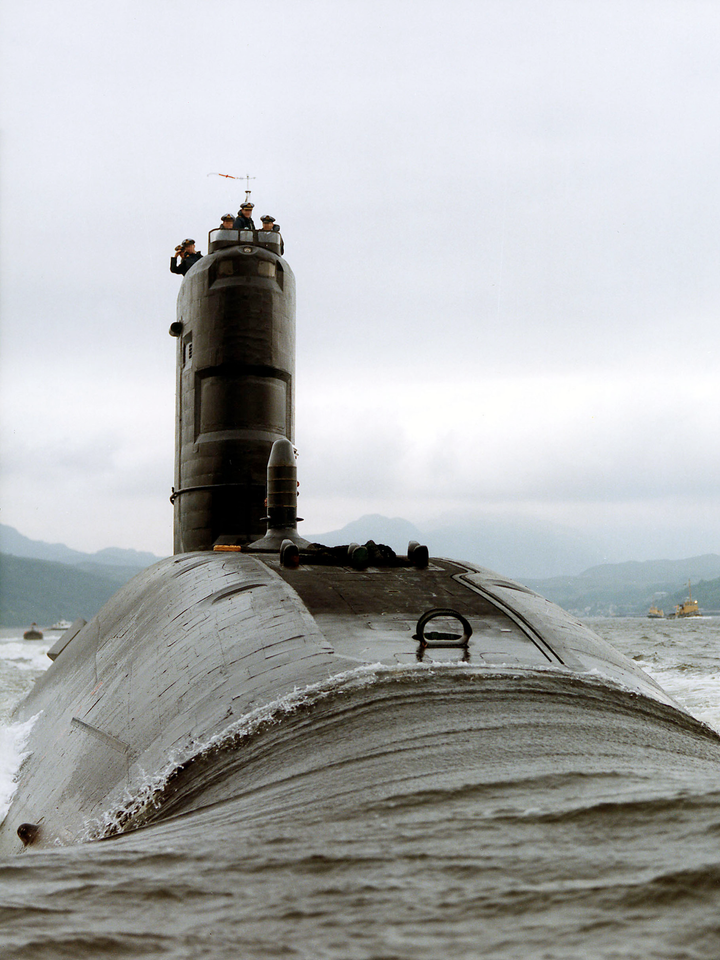 HMS Spartan (S105) Photo Print - Bow View 1993 - Royal Navy Swiftsure Class Submarine Hampshire Prints 6 x 4 No Frame No