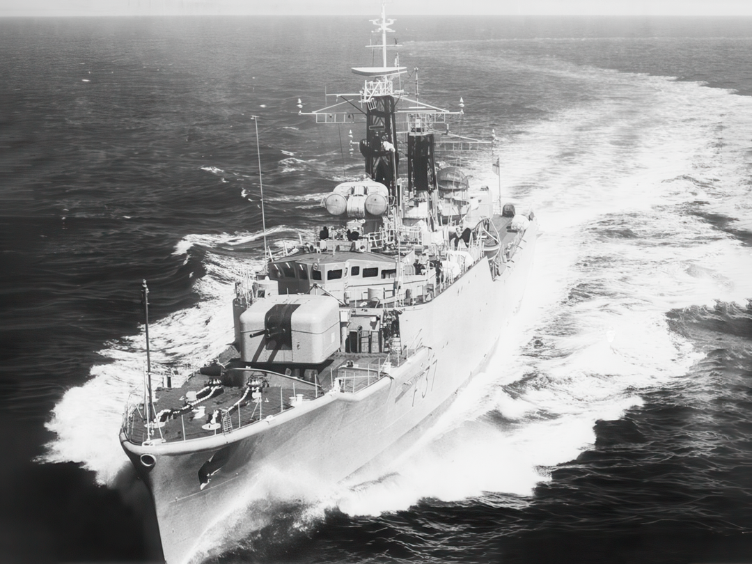 HMS Jaguar F37 Leopard Class Frigate 1963 At Sea Photo Print - Posters, Prints, & Visual Artwork - by Hampshire Prints (image 1 of 9)
