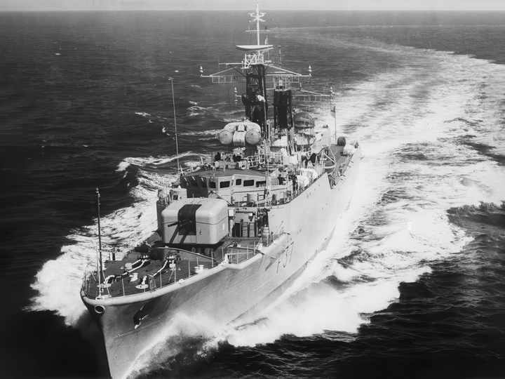 HMS Jaguar (F37) Photo Print - At Sea 1963 - Royal Navy Leopard Class Frigate Hampshire Prints 6 x 4 No Frame No