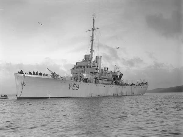 HMS Fishguard Y59 Banff Class Sloop 1941 to 1946