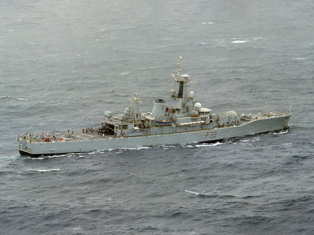 HMS Naiad (F39) Photo Print - Atlantic 1981 - Royal Navy Leander Class Frigate Hampshire Prints 6 x 4 No Frame No