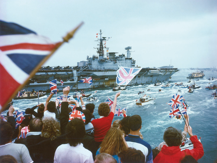 HMS Hermes (R12) Photo Print - Falklands Return - Royal Navy Centaur Class Aircraft Carrier Hampshire Prints 6 x 4 No Frame No