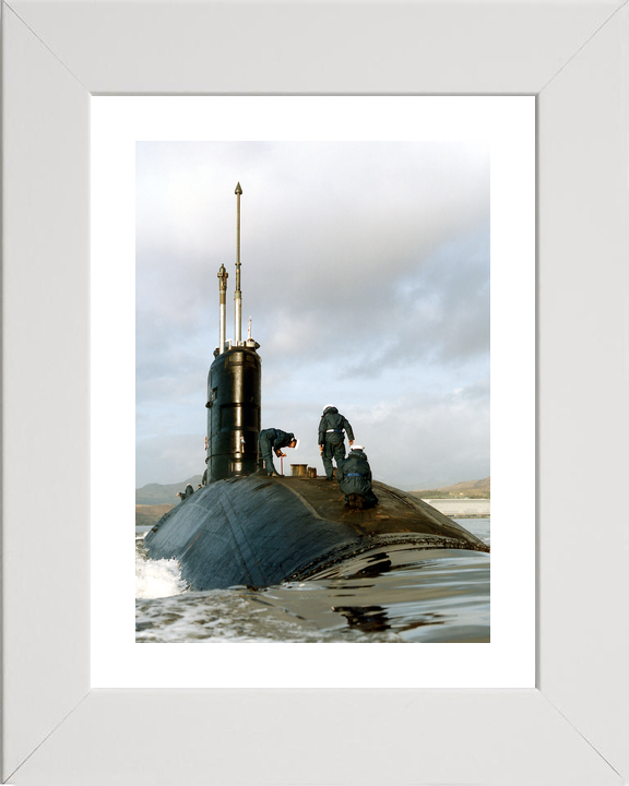 HMS Sceptre S104 Swiftsure Class Submarine 1995