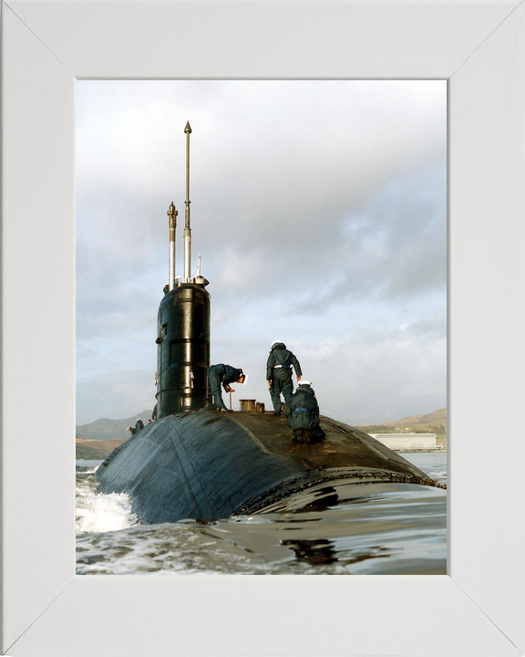 HMS Sceptre S104 Swiftsure Class Submarine 1995