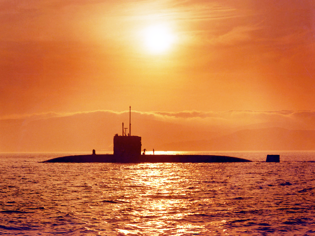 HMS Splendid S106 Swiftsure Class Submarine 1995