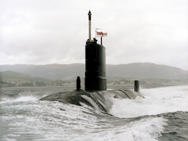 HMS Tireless (S88) Photo Print - Clyde 1994 - Royal Navy Trafalgar Class Submarine Hampshire Prints 6 x 4 No Frame No