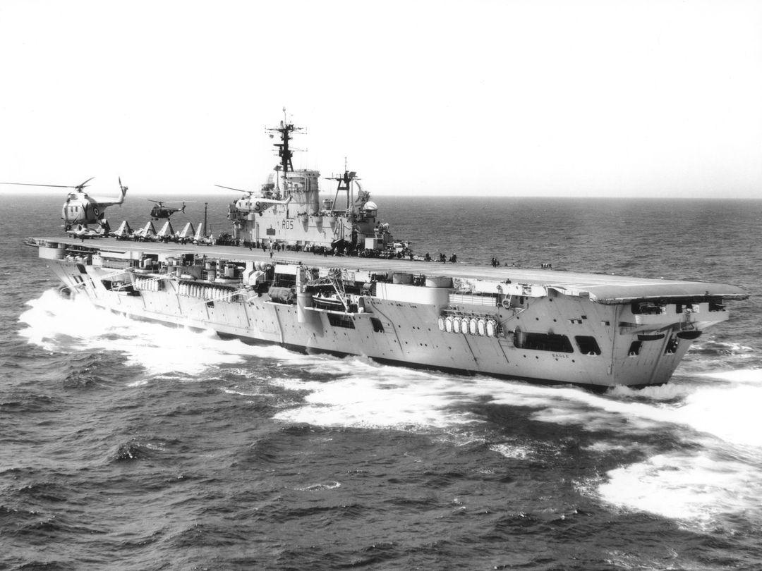 HMS Eagle (R05) Royal Navy Audacious Class Aircraft Carrier Underway 1950s Photo Print Wall Art Decor Posters, Prints, & Visual Artwork Hampshire Prints 6 x 4 No Frame No