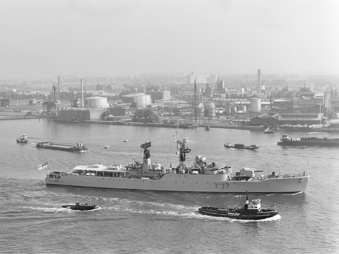 HMS Jaguar F37 Leopard Class Frigate 11 September 1968 Photo Print - Posters, Prints, & Visual Artwork - by Hampshire Prints (image 1 of 9)
