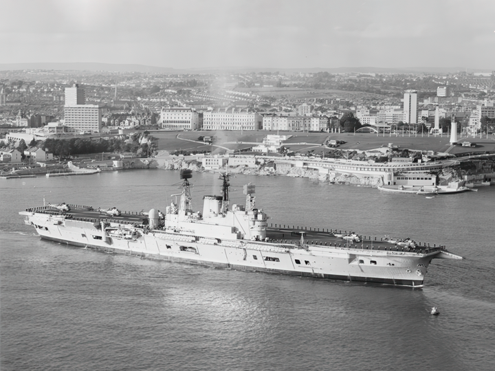 HMS Ark Royal (R09) Royal Navy Audacious Class Aircraft Carrier Plymouth Hoe 1975 Photo Print Wall Art Decor Posters, Prints, & Visual Artwork Hampshire Prints 6 x 4 No Frame No