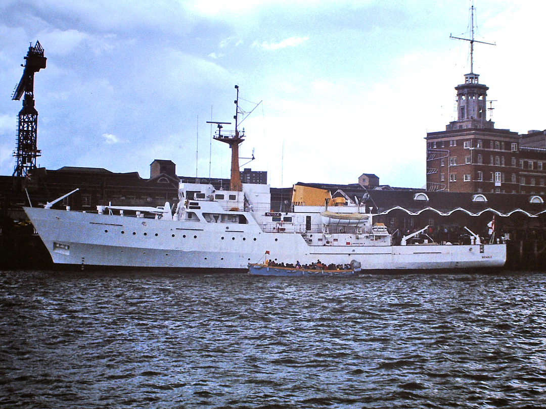 HMS Beagle (A319) Photo Print - Portsmouth 1982 - Royal Navy Bulldog Class Survey Vessel Hampshire Prints 6 x 4 No Frame No