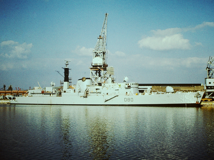 HMS Sheffield (D80) Photo Print - Portsmouth 1980 - Royal Navy Type 42 Destroyer Posters, Prints, & Visual Artwork Hampshire Prints 6 x 4 No Frame No