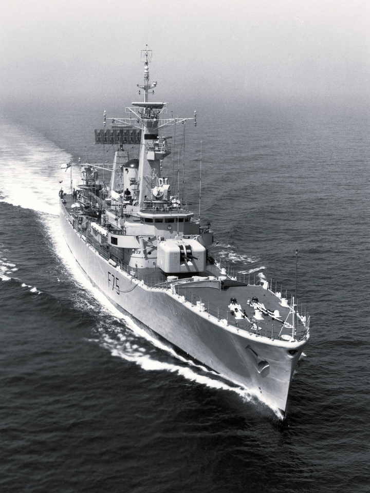 HMS Charybdis (F75) Photo Print - At sea 1976 - Royal Navy Leander Class Frigate Hampshire Prints 6 x 4 No Frame No