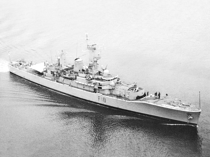 HMS Galatea (F18) Royal Navy Leander Class Frigate Entering Harbour 1985 Photo Print Wall Art Decor - Posters, Prints, & Visual Artwork - by Hampshire Prints (image 1 of 9)