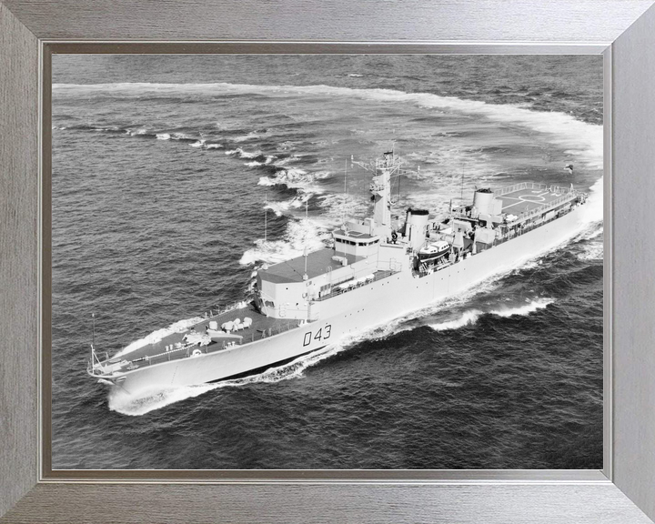 HMS Matapan D43 Battle Class Destroyer 1975 At Sea Photo Print - Posters, Prints, & Visual Artwork - by Hampshire Prints (image 7 of 9)