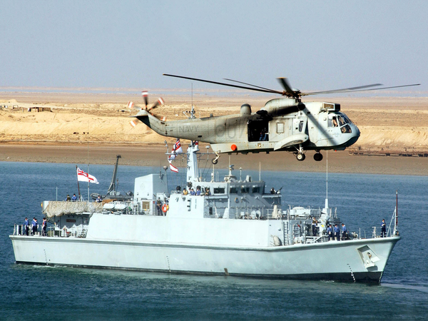 HMS Sandown M101 Sandown Class Minehunter March 2003
